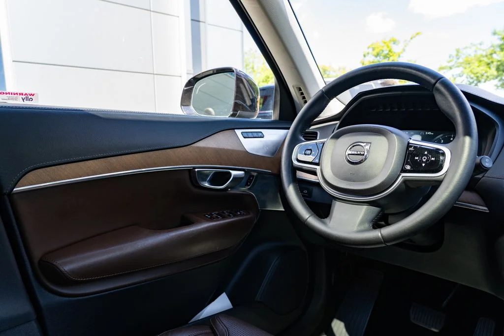 Used 2019 Black Volvo T6 Inscription image 12