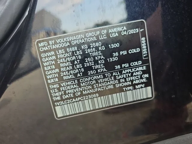 Used 2023 Black Volkswagen 2.0T SE image 34