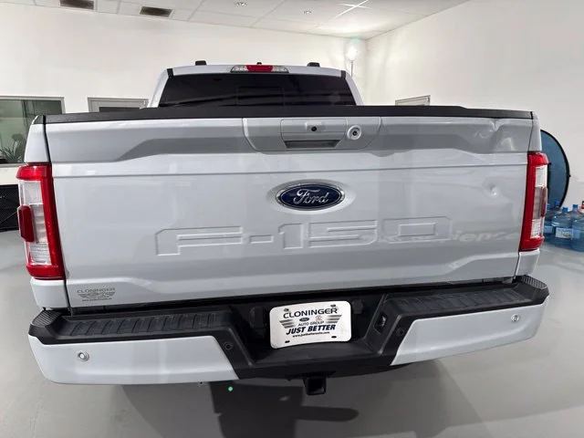 Used 2022 White Ford Lariat image 7