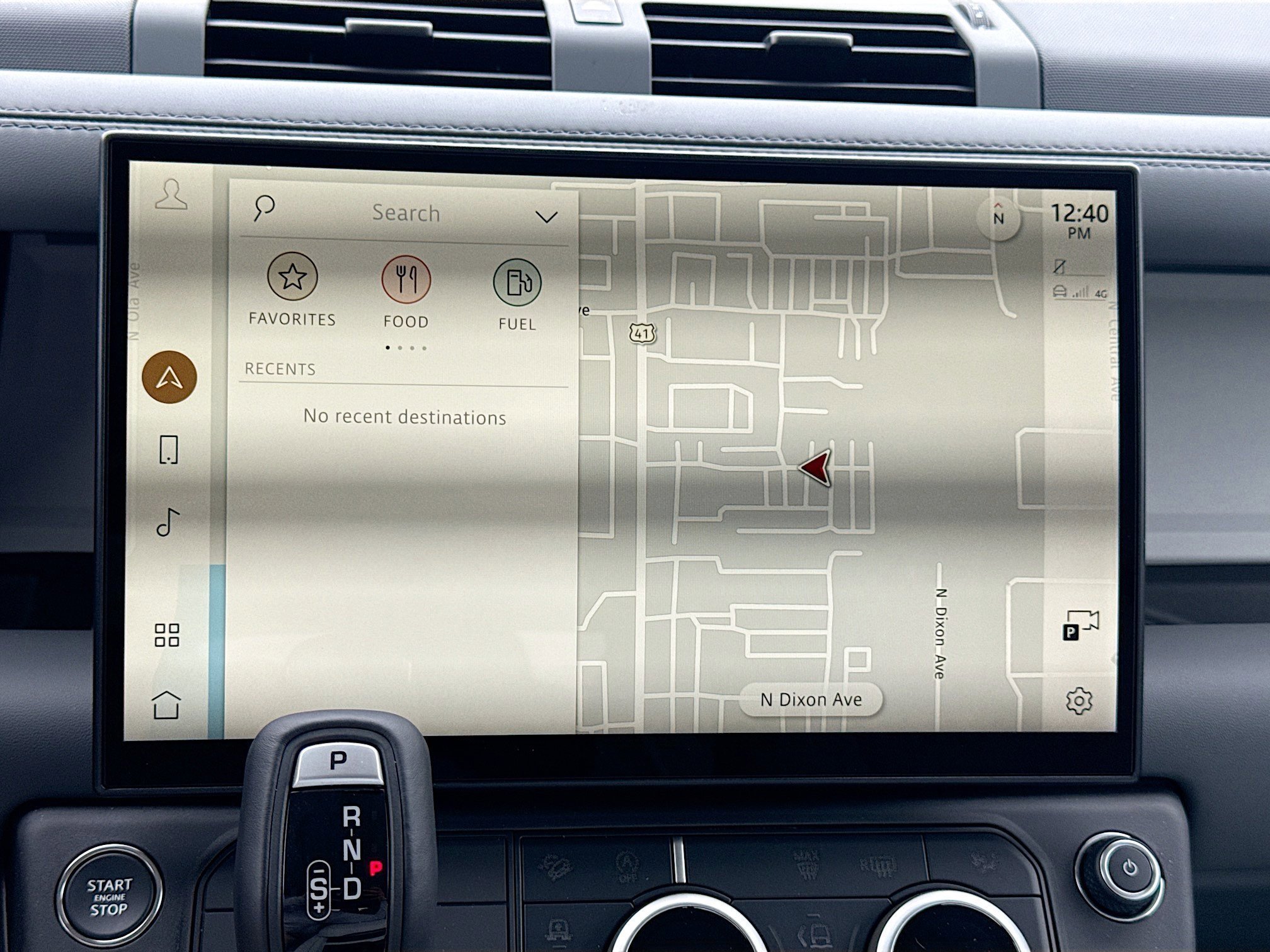 New 2026 Santorini Black LAND ROVER X-Dynamic SE image 33