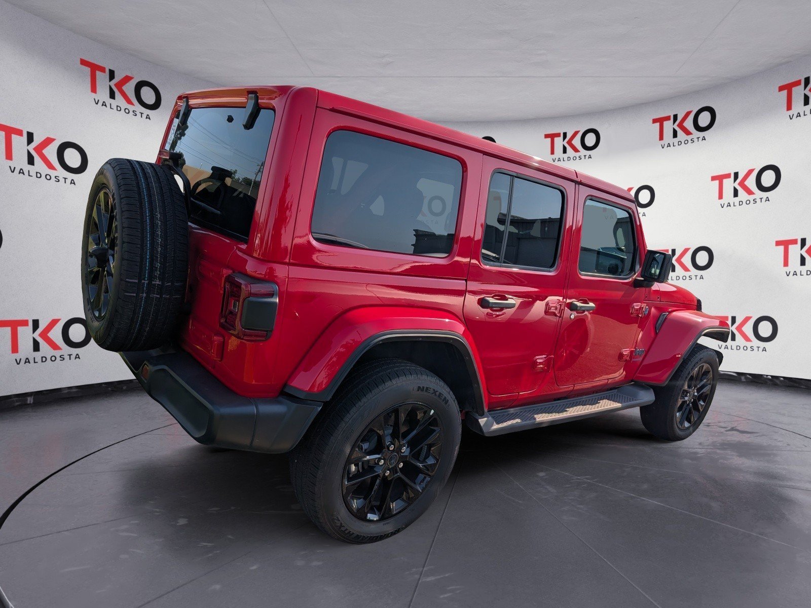 Used 2025 Firecracker Red Clearcoat Jeep Sahara image 2