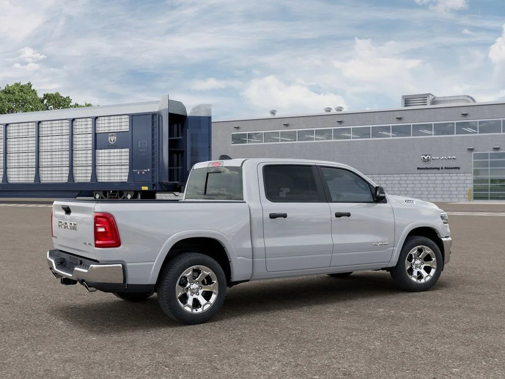 New 2026 Bright White Clear-Coat Exterior Paint RAM Big Horn/Lone Star image 4