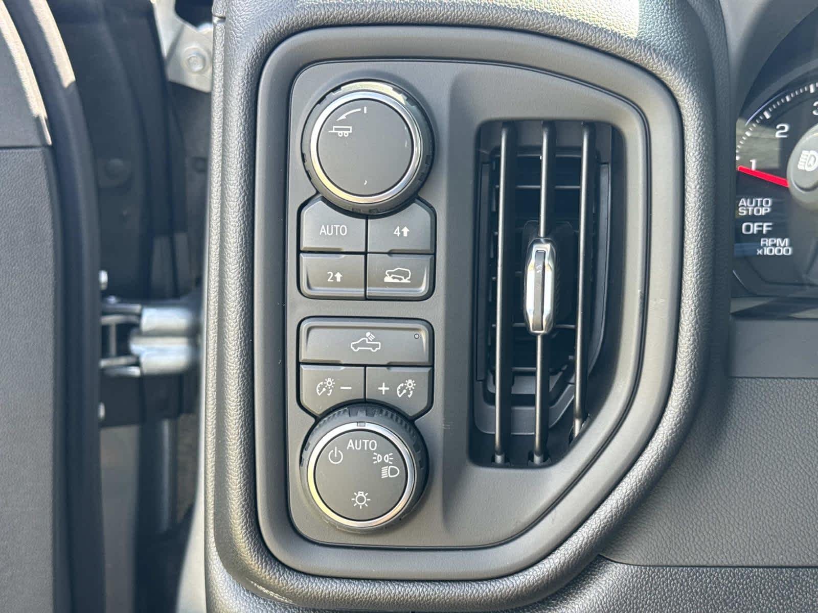2026 Chevrolet Silverado 1500 Custom - Photo 13