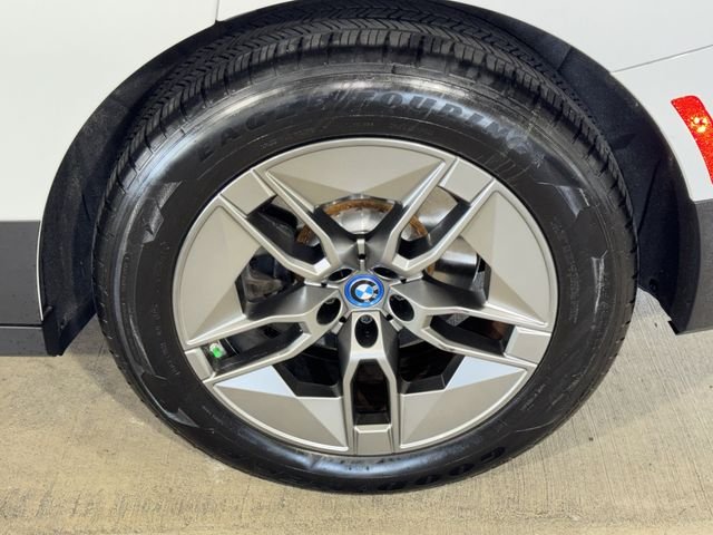 2023 BMW iX Base - Photo 36