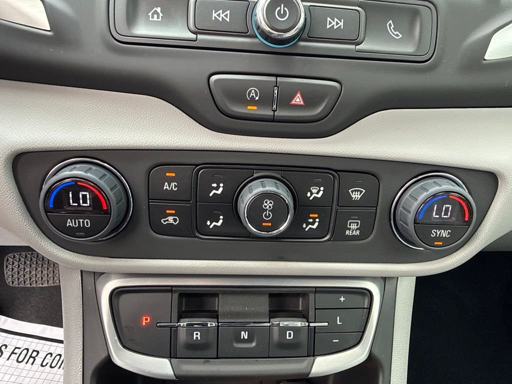 Used 2023 Red GMC SLE image 32