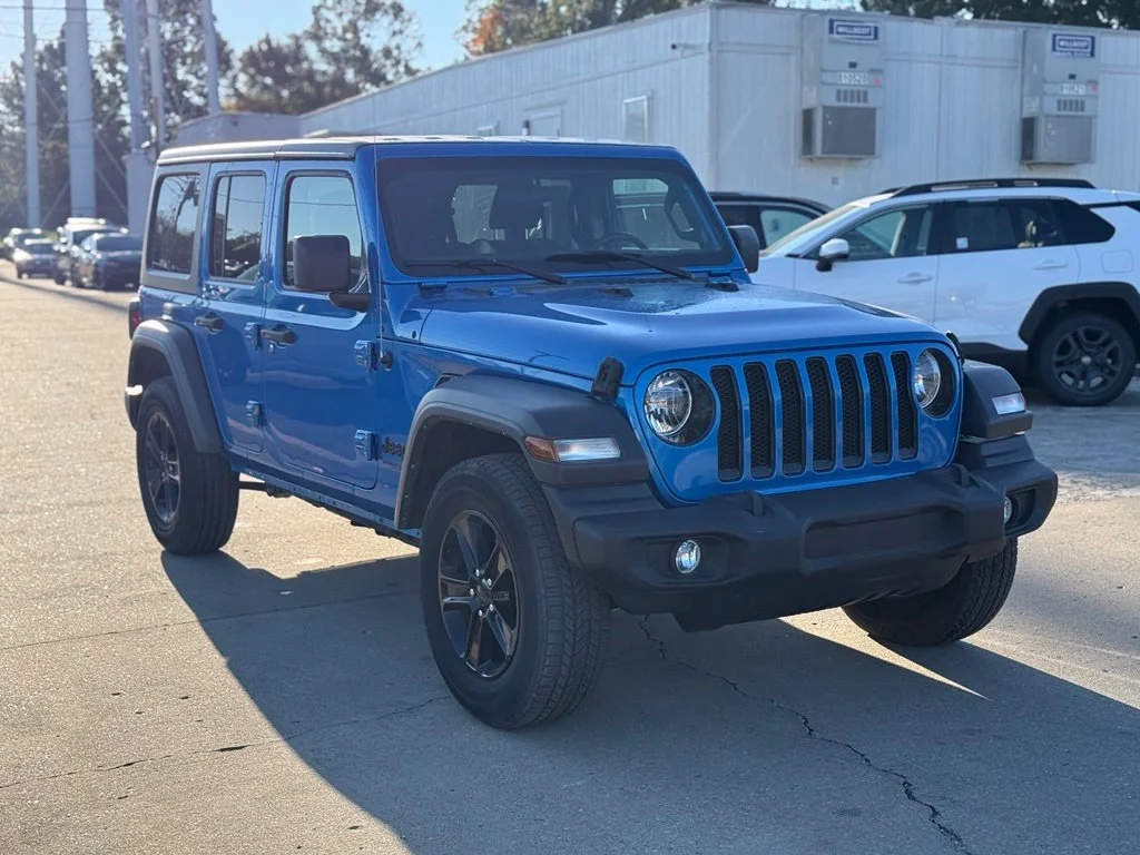 Used 2021 Blue Jeep Unlimited Sport Altitude image 4
