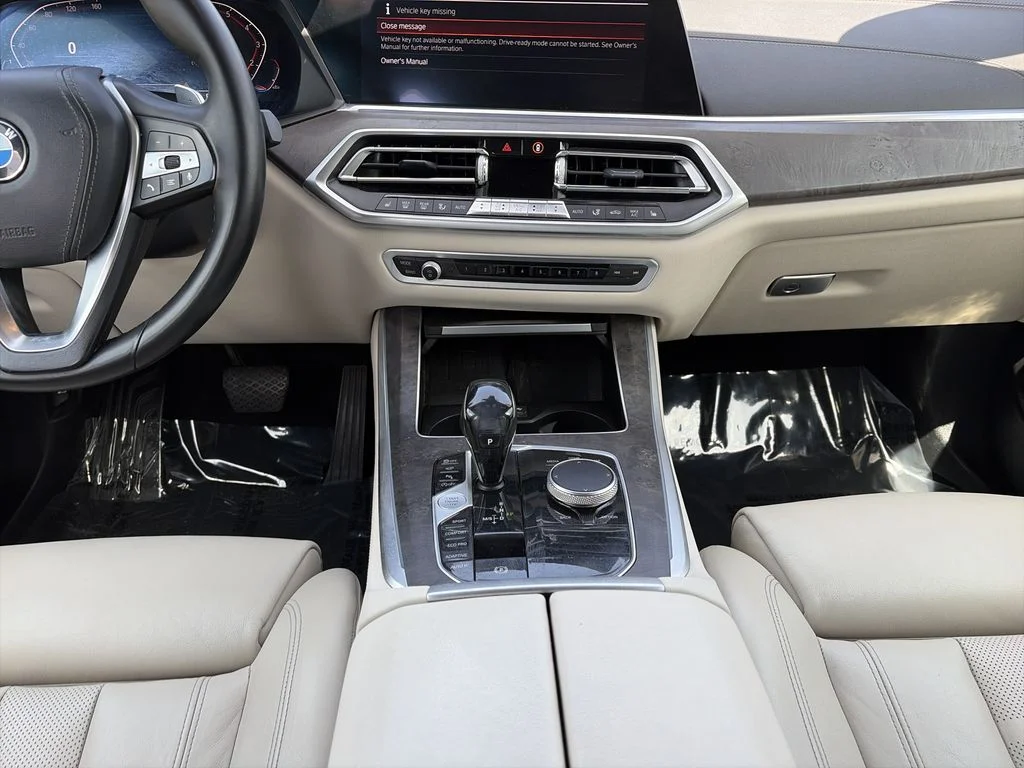 Used 2020 White BMW sDrive40i image 15