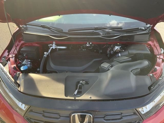 New 2026 Radiant Red Metallic II Honda Sport-L image 34
