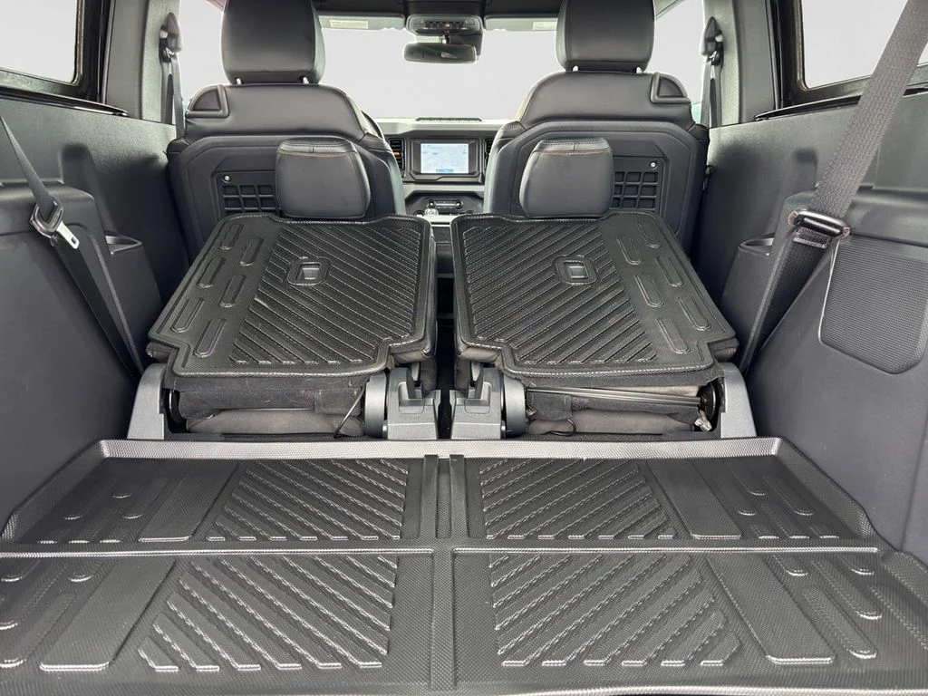 Used 2023 Gray Ford Badlands image 42