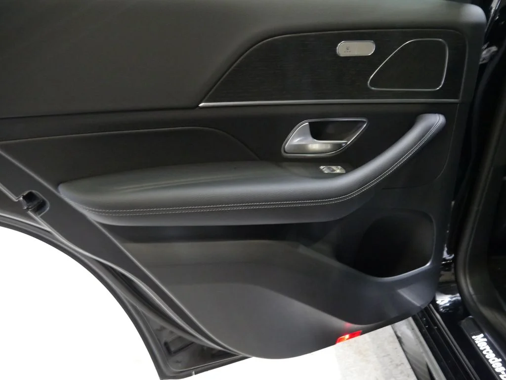 Used 2026 Black Mercedes-Benz GLE 350 image 16