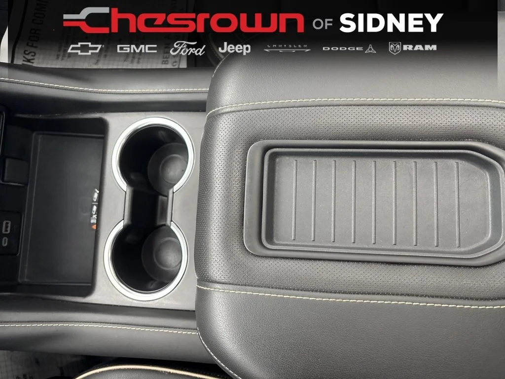 Used 2023 Black GMC SLT image 20