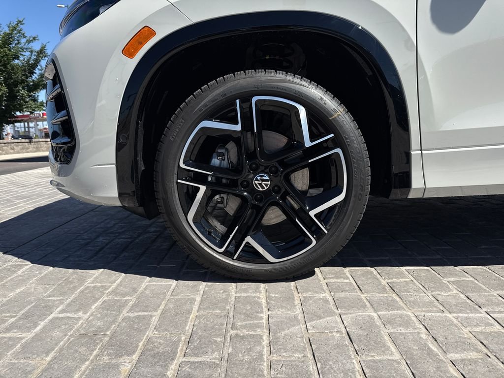 New 2026 Sandstone Volkswagen 2.0T SEL R-Line Turbo image 29