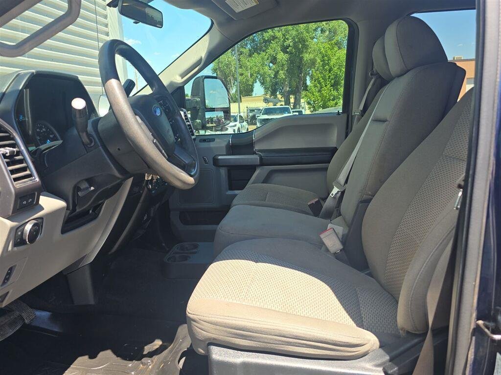 Used 2019 Blue Jeans Ford XLT image 9