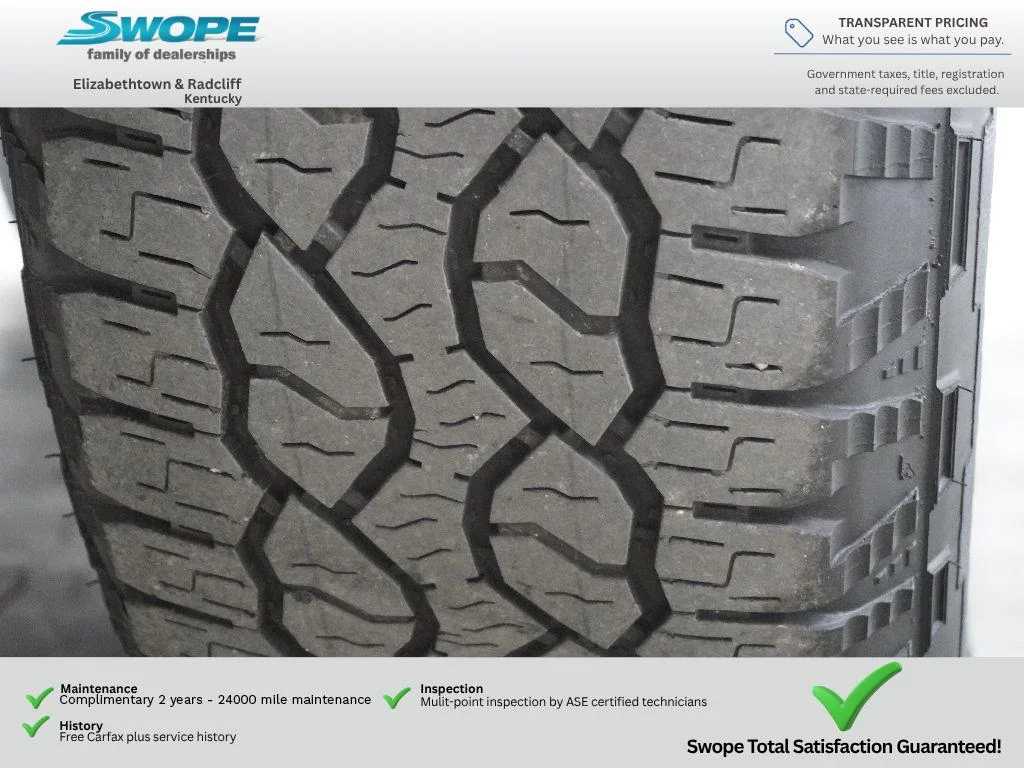Used 2025 Oxford White Ford XLT image 26