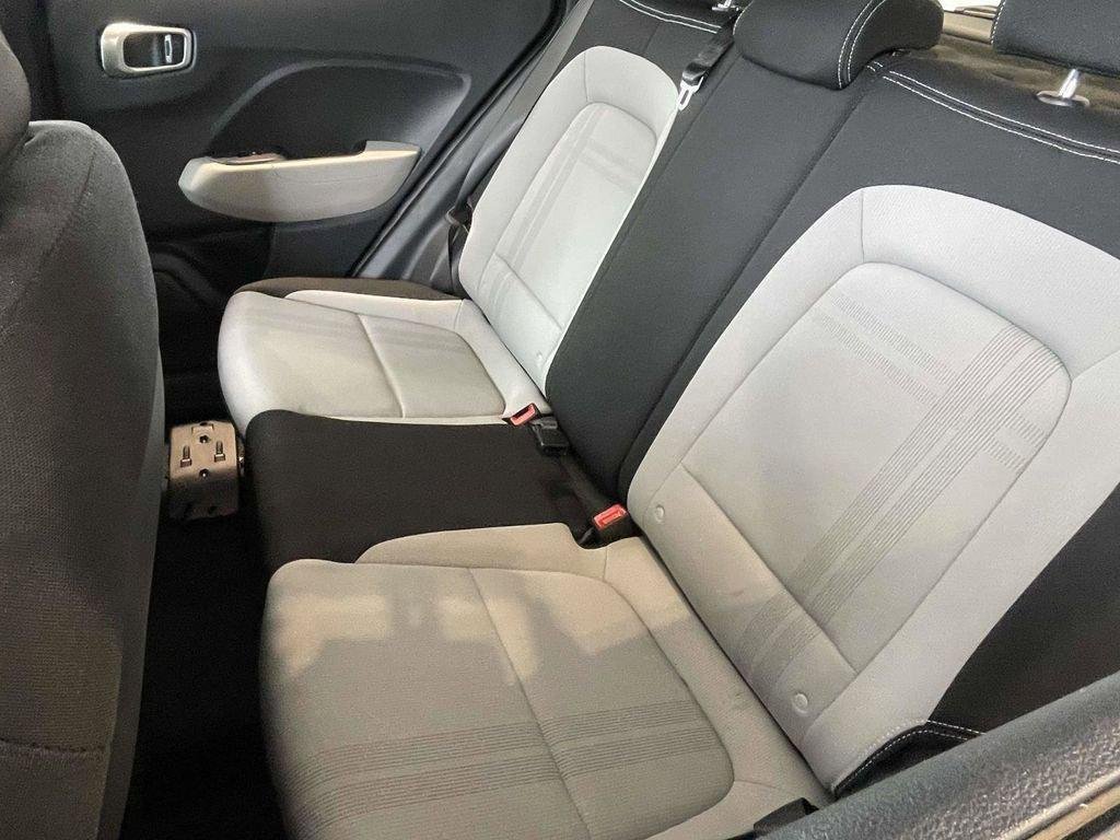2025 Hyundai Venue SEL - Photo 61