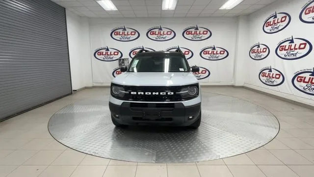 New 2026 Space White Metallic Ford Outer Banks image 4