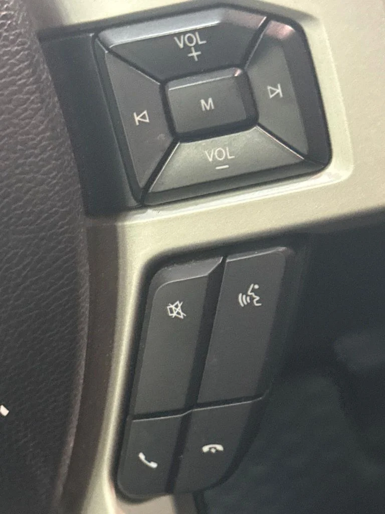 Used 2018 Magma Red Metallic Ford Lariat image 18