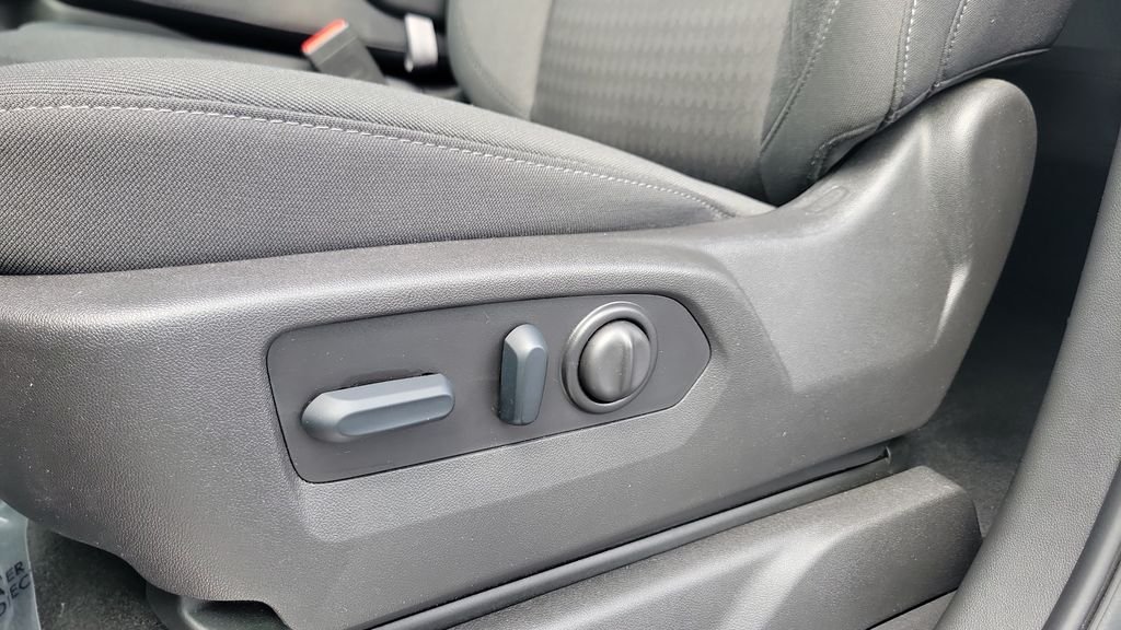 2022 Chevrolet Silverado 1500 LT - Photo 16
