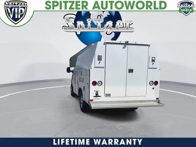 New 2027 Oxford White Ford E-350 SRW image 32