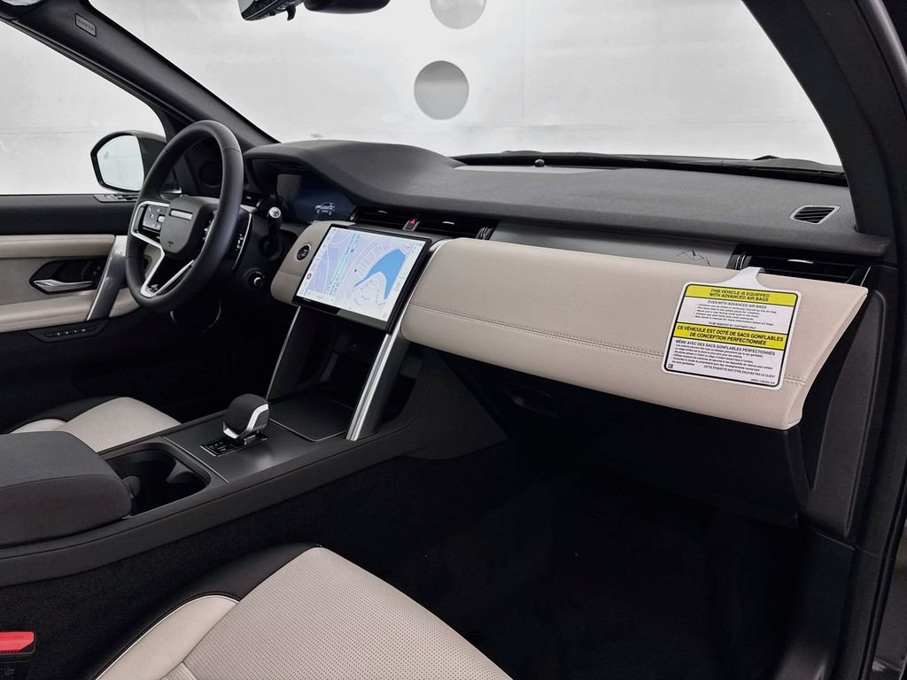 New 2026 Carpathian Grey Land Rover Landmark image 31