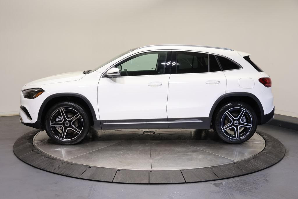 New 2026 Polar White Mercedes-Benz GLA 250 image 4