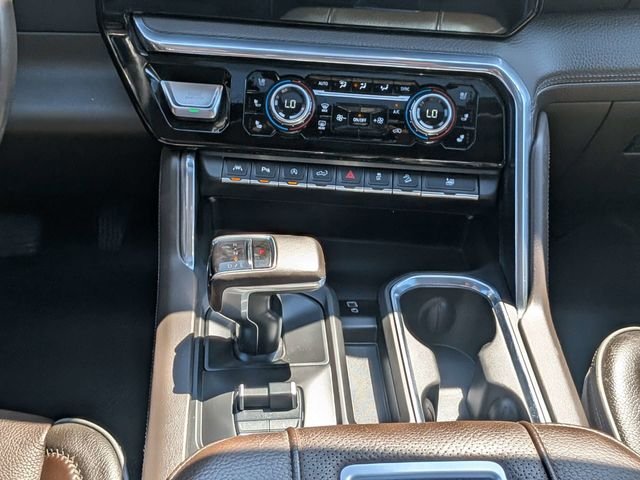 Used 2022 Blue GMC Denali image 17