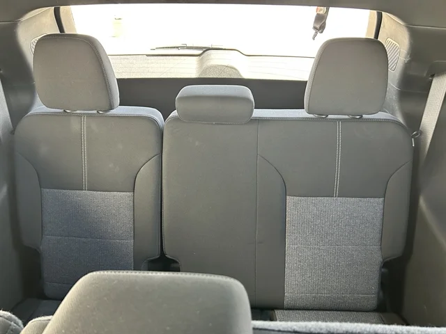 Used 2025 GRAY GMC AWD Elevation image 17