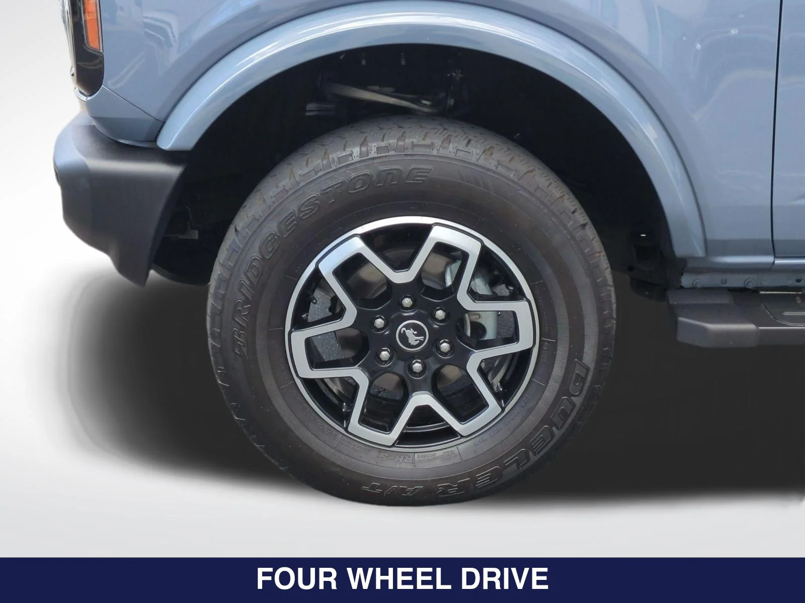 2023 Ford Bronco 4-Door Outer Banks - Photo 11