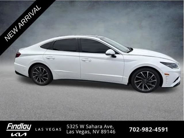 Used 2023 White Hyundai Limited image 4