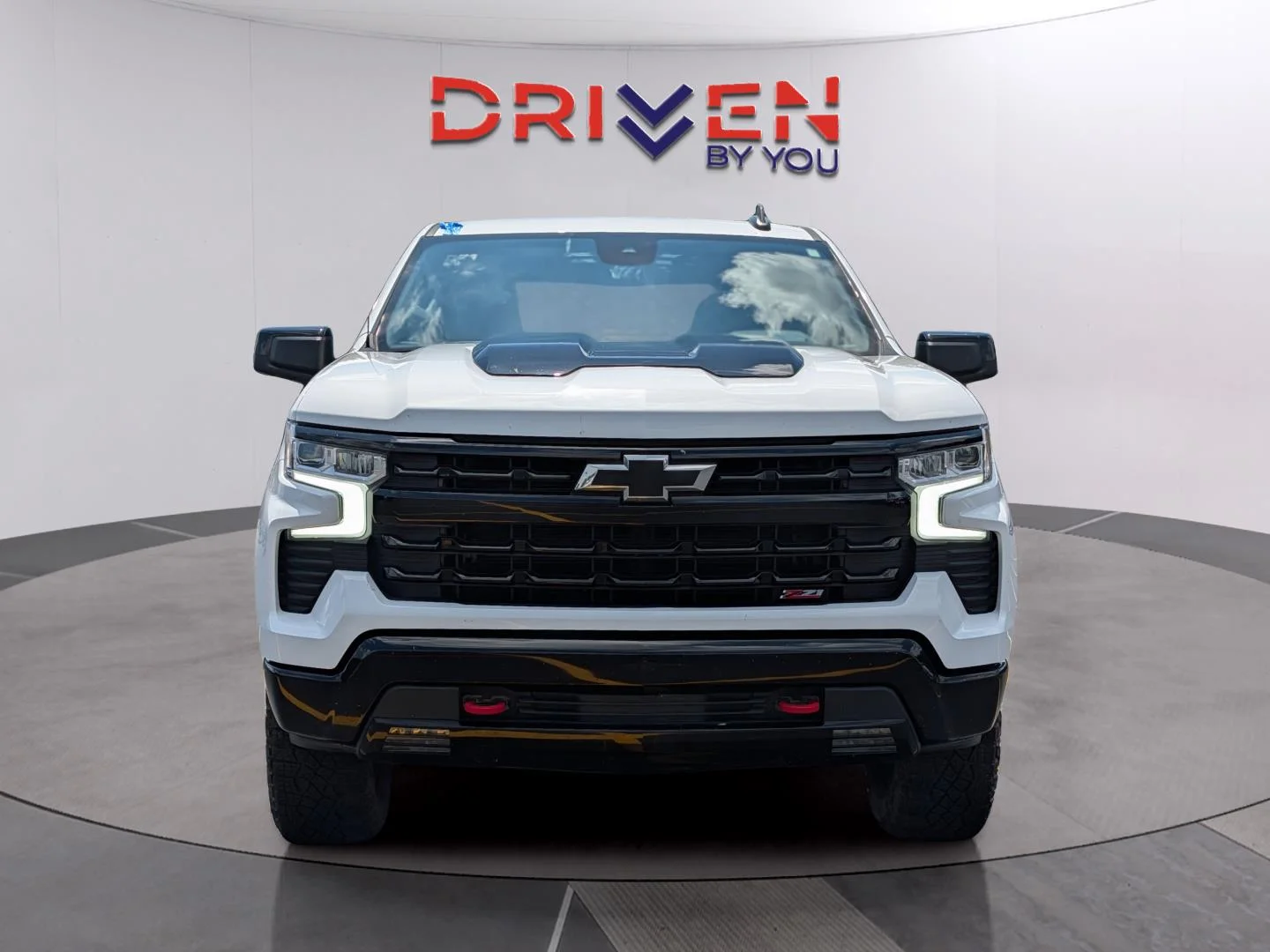Used 2024 Summit White Chevrolet LT Trail Boss image 9