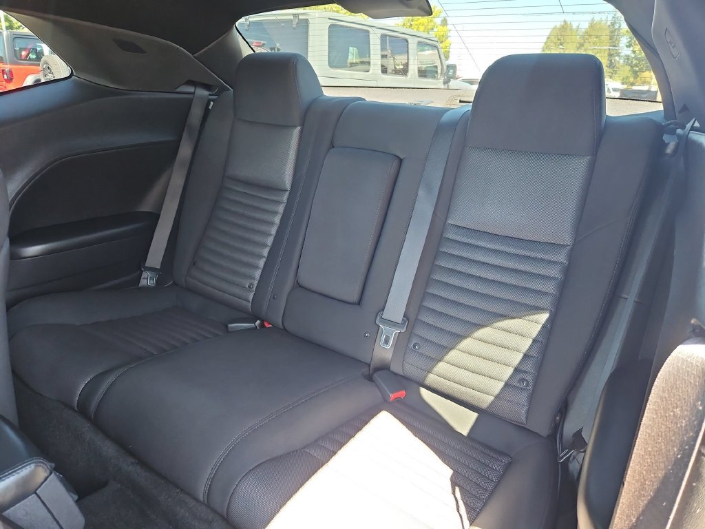 Used 2011 Gray Dodge R/T image 22
