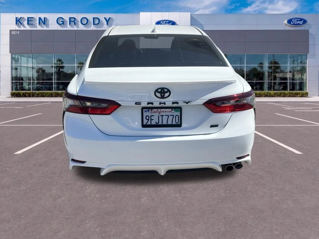 Used 2023 White Toyota SE image 9