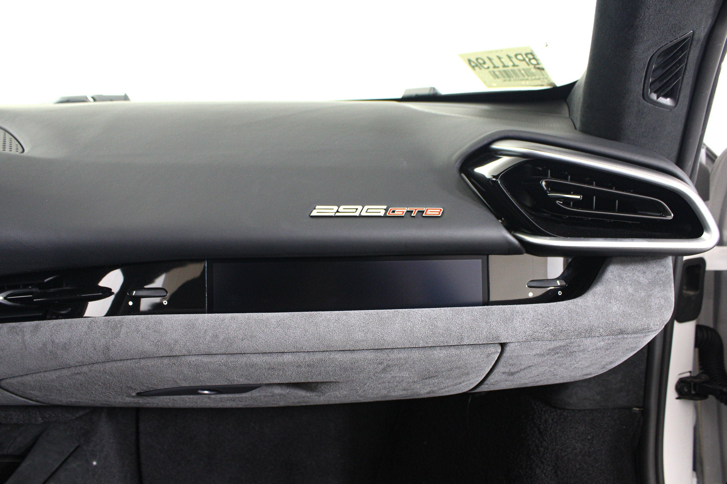 Used 2025 Bianco Cervino Ferrari  image 43