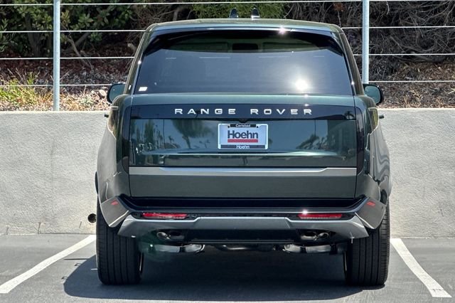 New 2026 Belgravia Green Land Rover SE image 4
