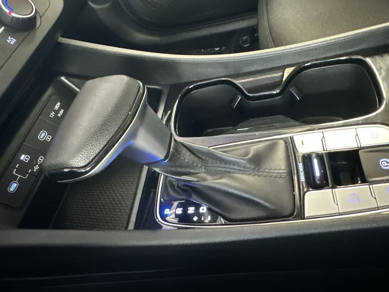 2025 Hyundai Tucson SE - Photo 21