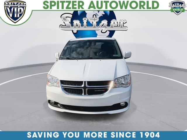 Used 2019 White Dodge SXT image 3