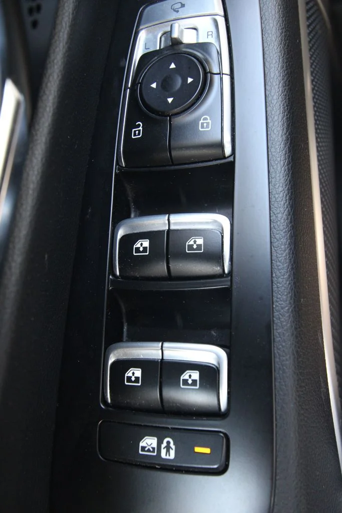 Used 2020 Gravity Gray Kia EX image 26