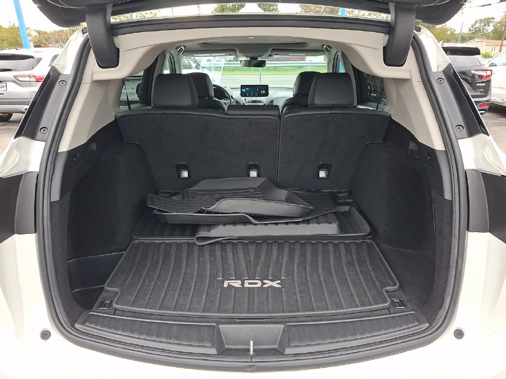 Used 2020 White Acura Base image 32
