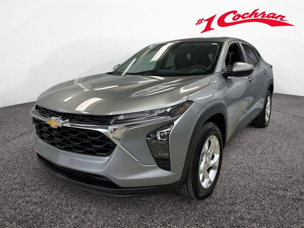 2024 Chevrolet Trax LS - Photo 31