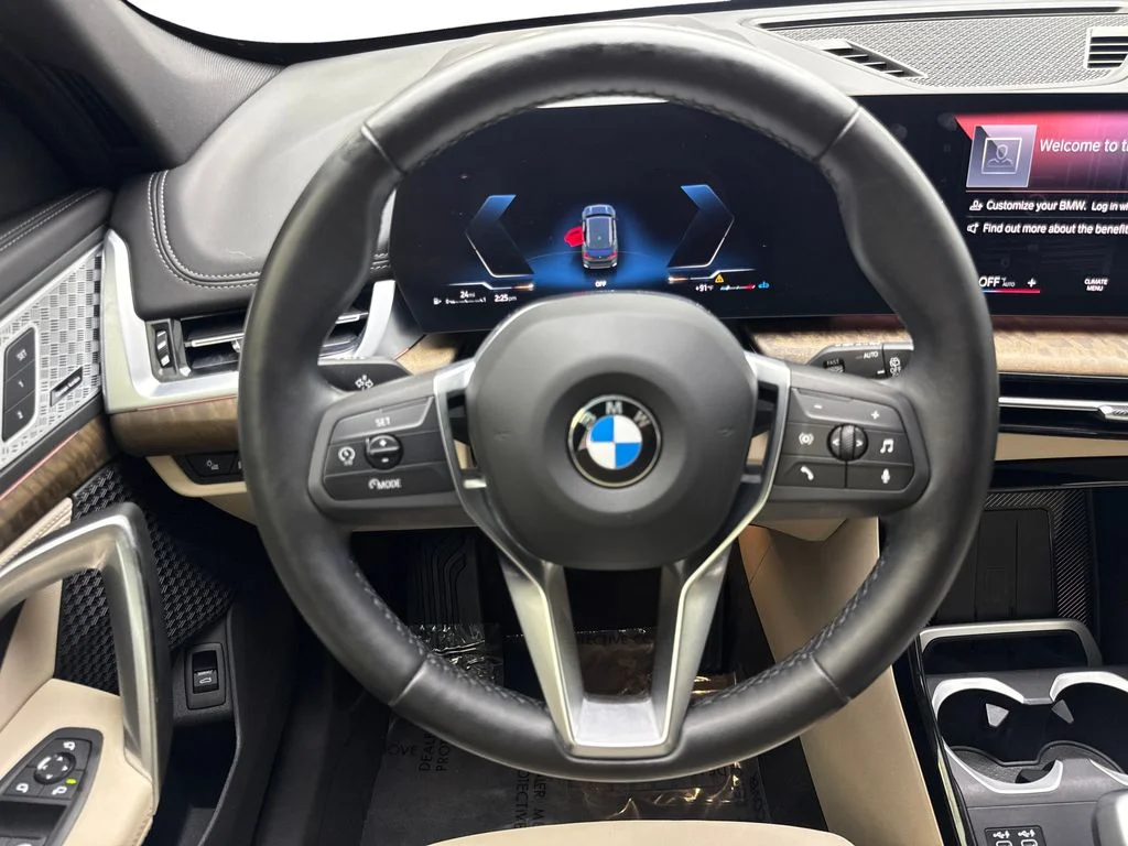 Used 2023 Green BMW xDrive28i image 57