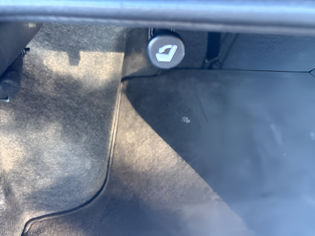 Used 2025 Gray Nissan 2.5 SV image 35