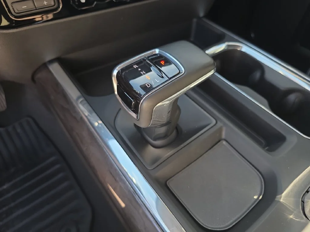 2023 Chevrolet Silverado 1500 LTZ - Photo 16