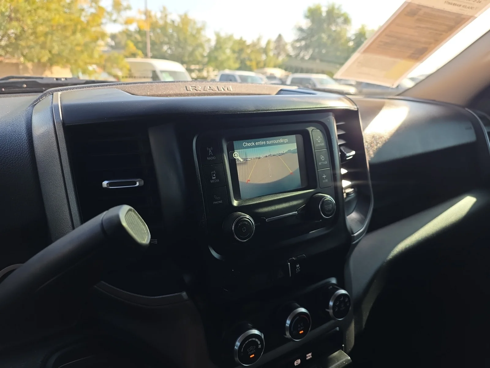 Used 2019 Delmonico Red Pearlcoat Ram Tradesman image 18