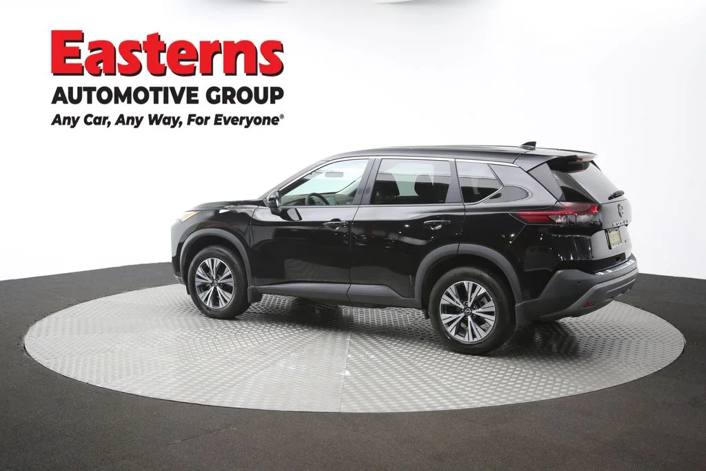 Used 2022 Black Nissan SV image 61