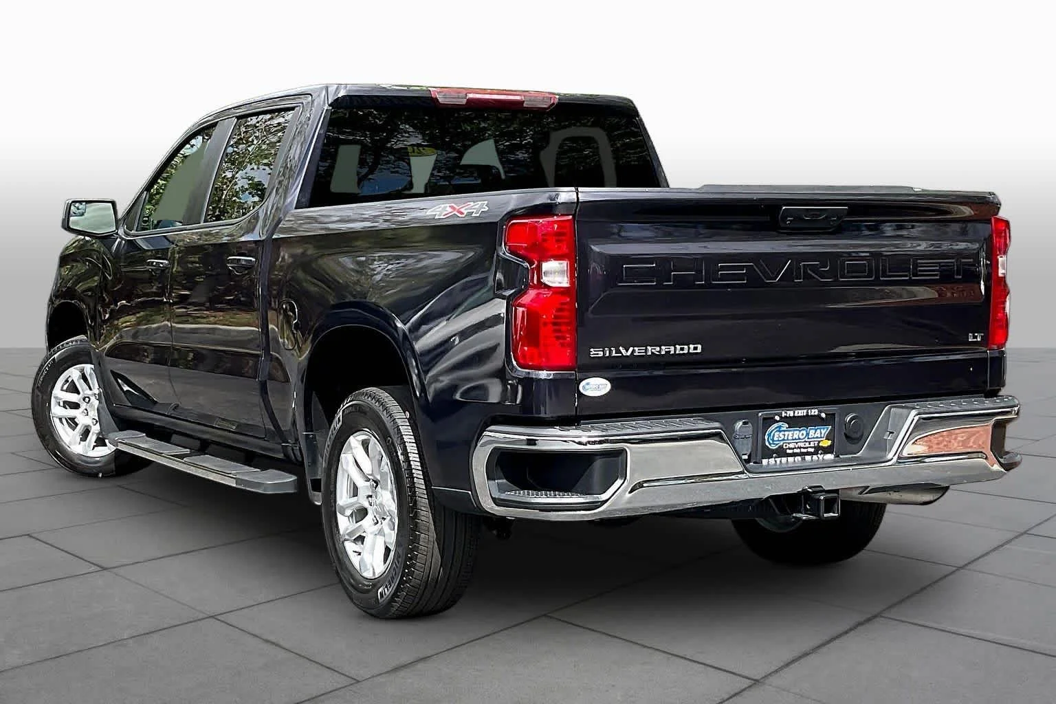 Used 2023 Dark Ash Metallic Chevrolet LT image 19