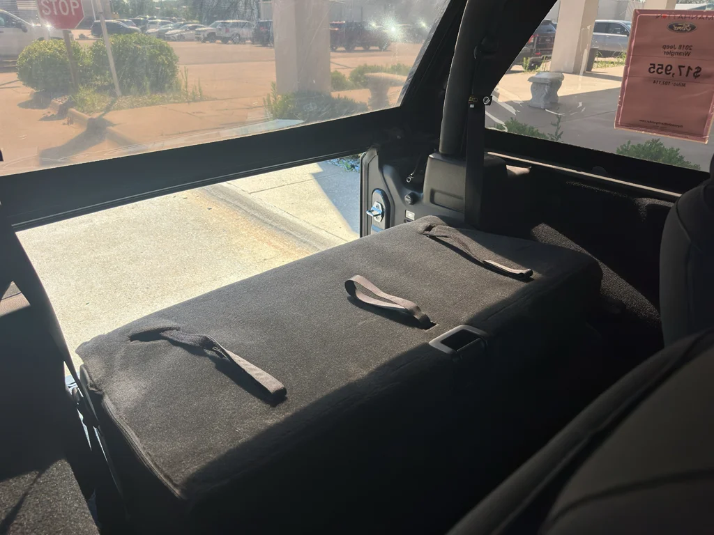 Used 2018 Sting-Gray Clearcoat Jeep Sport image 30