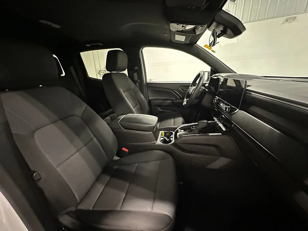 Used 2024 Summit White Chevrolet Trail Boss image 25