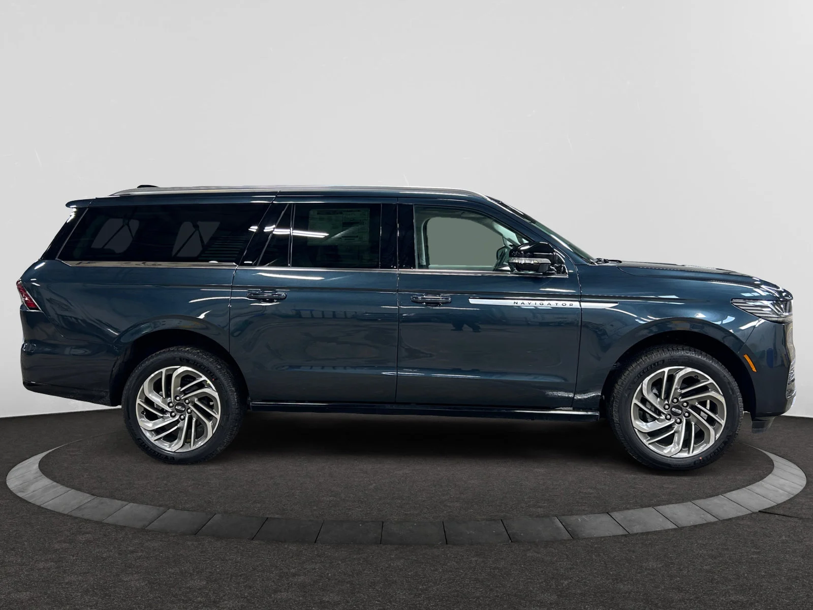 New 2026 Flight Blue Metallic Clearcoat Lincoln Reserve image 6