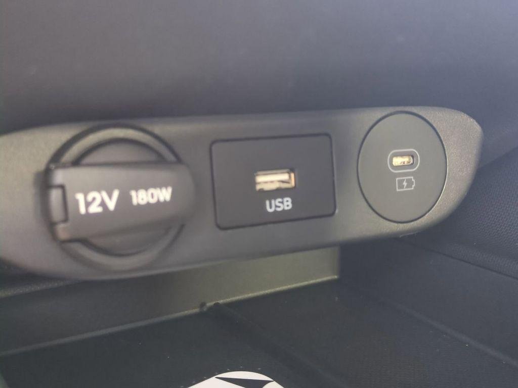 New 2026 White Hyundai SEL Sport Premium image 25