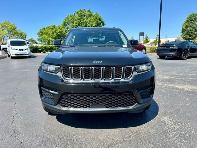 Used 2023 Black Jeep Laredo image 8